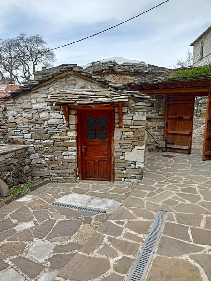 Ανδρομέδα: Παραδοσιακό Κατάλυμμα Villa Pápingo Eksteriør bilde